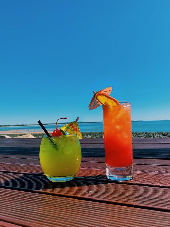 The Resort At Dolphin Heads Mackay Bagian luar foto