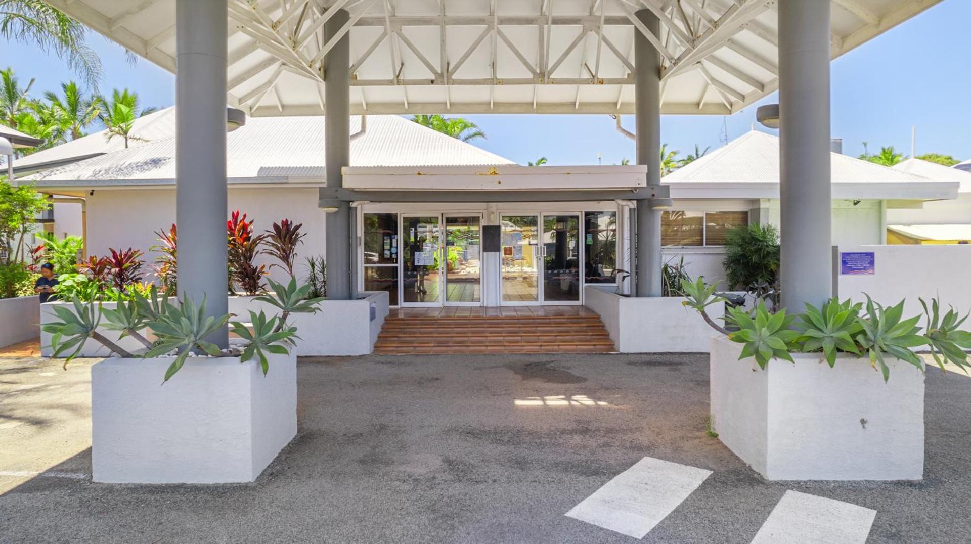 The Resort At Dolphin Heads Mackay Bagian luar foto