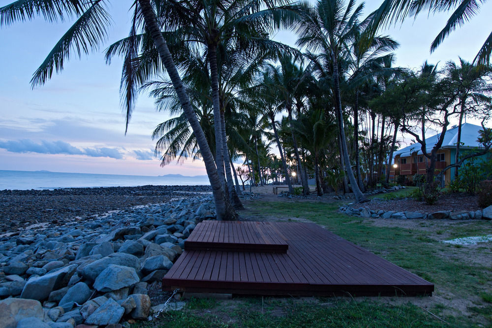 The Resort At Dolphin Heads Mackay Bagian luar foto